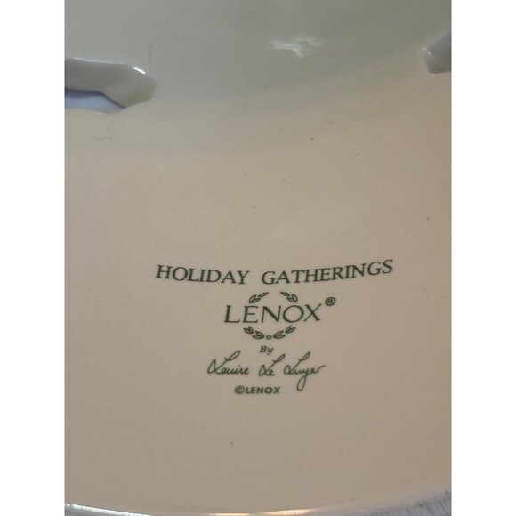 Lenox Holiday Gatherings Ceramic Hurricane Lamp With Holly & Berry Design - Picture 5 of 9